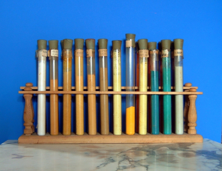 Presentoir_pigments1